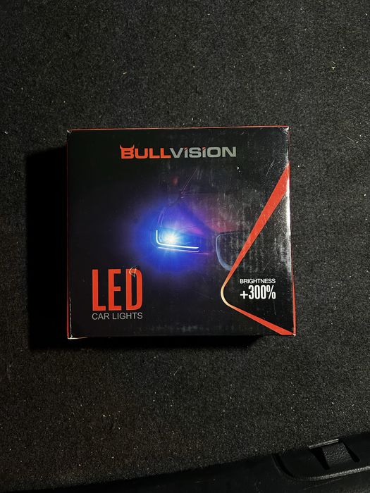 Becuri LED auto H7 – puternice, cu radiator – Noi, Nefolosite