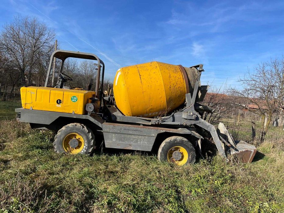 Betoniera de 3 mc cu motor  diesel   cu autoincarcare