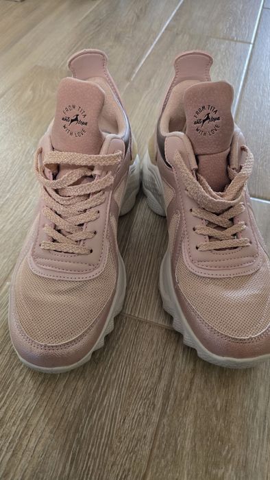 Дамски маратонки ANTILOPA