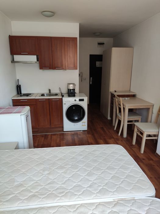 Давам  студио  под наем в Банско