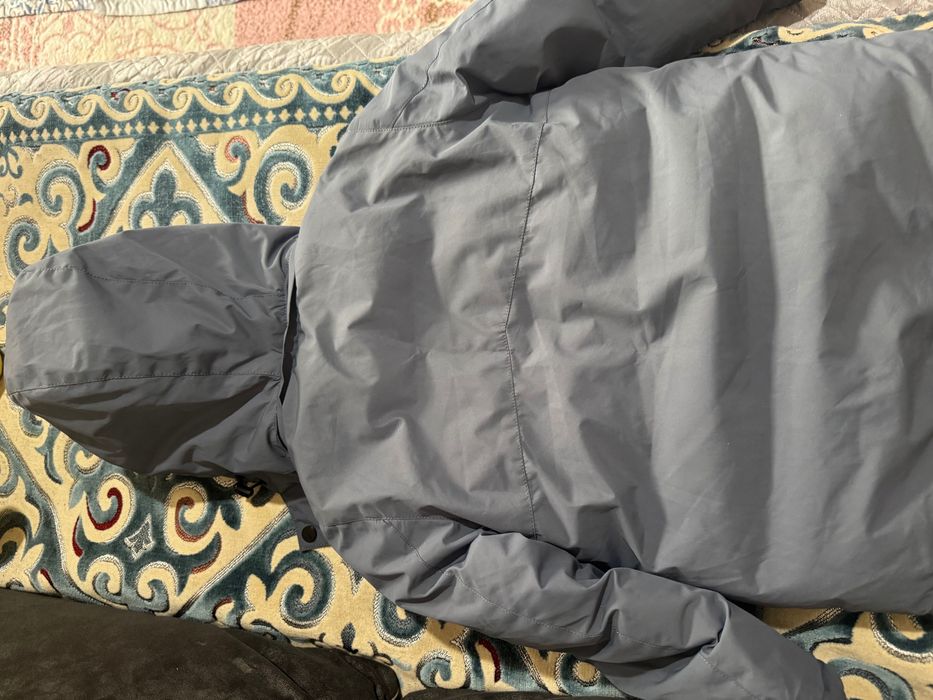 Детская куртка для 4-5 летку