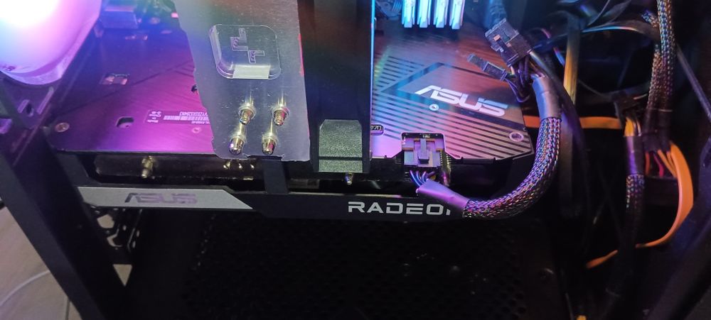 Продам видеокарту RX 6600