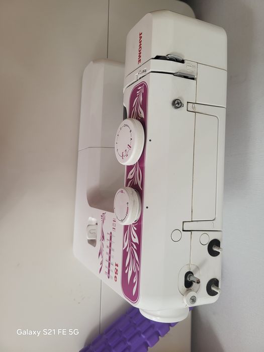 Швейная машина janome 18e