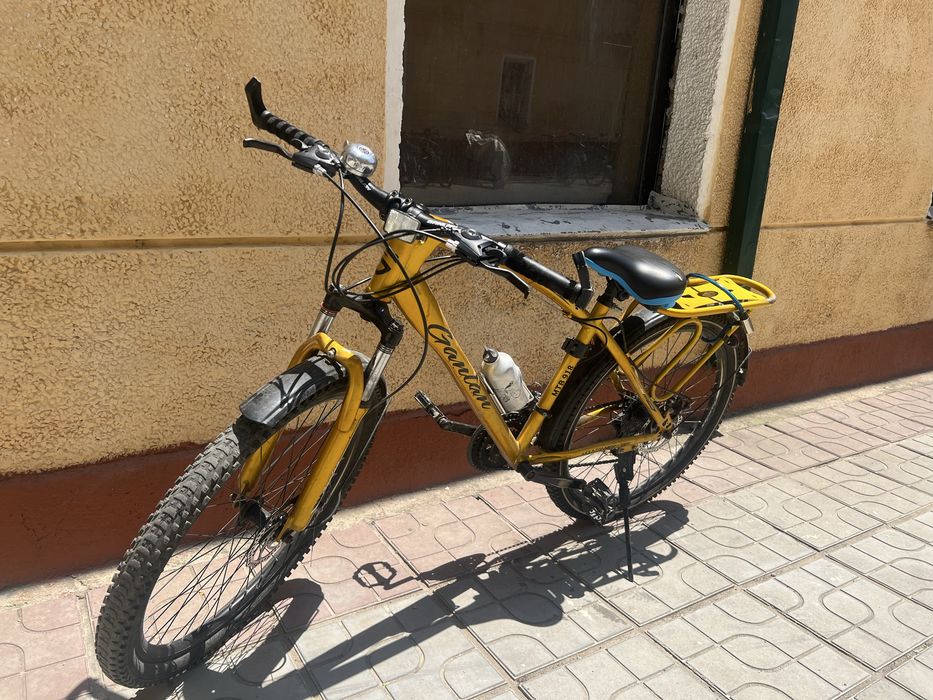 Velosiped sotiladi narxini kelishamiz aybi yo’q baquvvat.