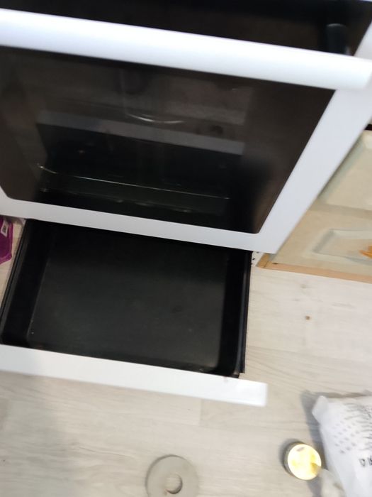 Продам газовую плиту