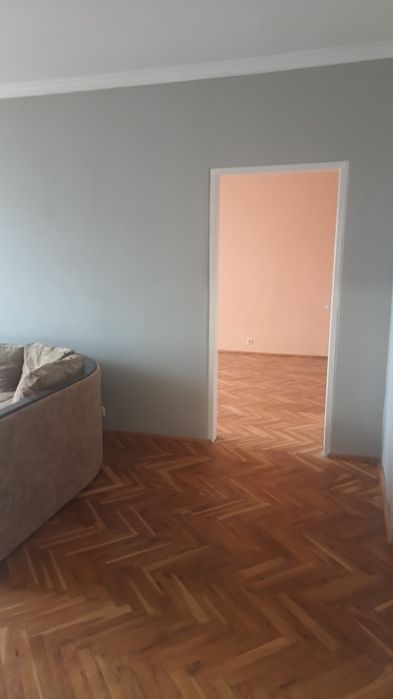 Продавам четиристаен  "Св  Троица"          255000 евро