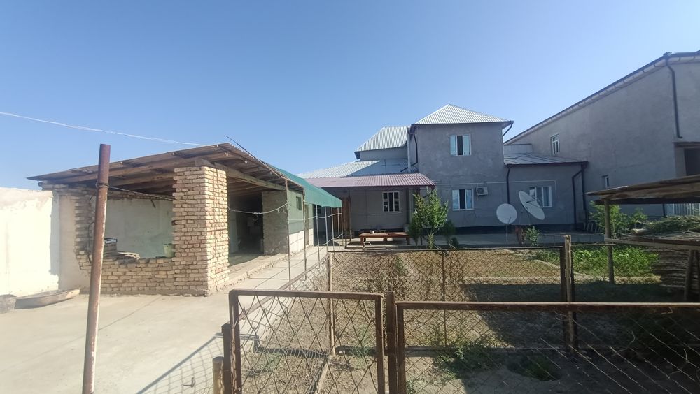 Хамме колайлыкларга ие 2этажлы жер жай сатылады