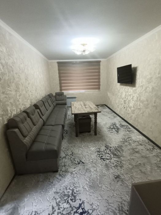 Чирчик шахар 
1 mkr
2 хона 
Квартира ижарага берилади
Нархи: 350$