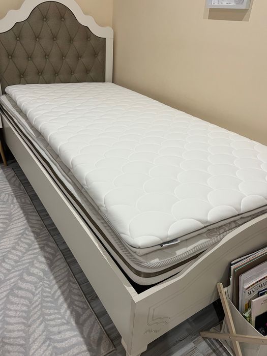 Детско легло за момиче(плюс матраците)