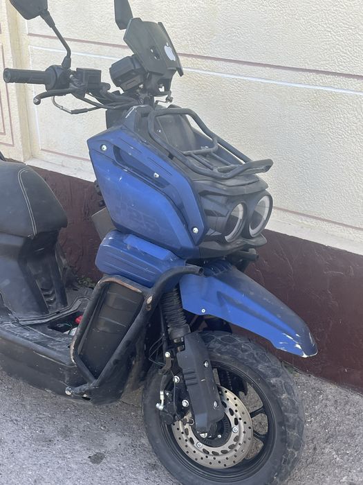 Продаю скутер танк