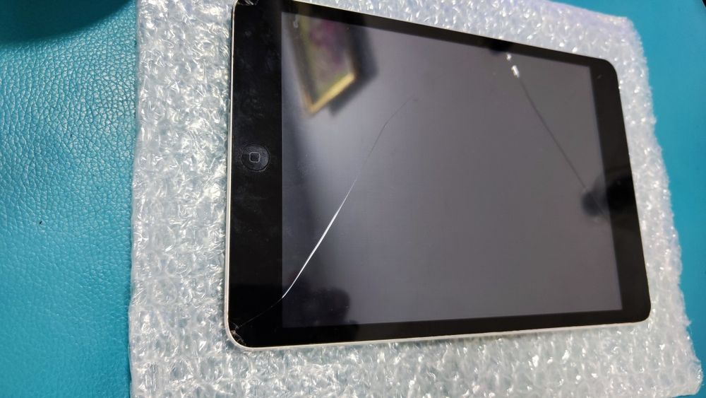Продается IPAD mini 1