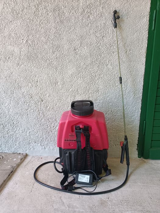 Акумулаторна пръскачка Raider