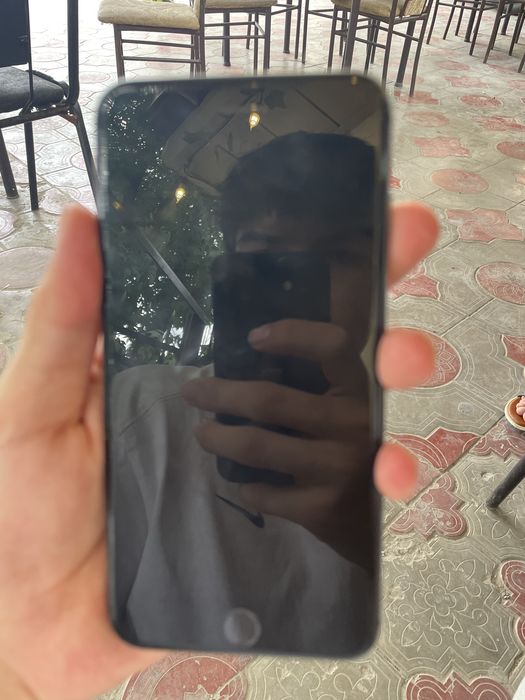 Iphone 8+ xotira 64gb