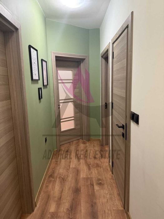 Дава се под наем Тристаен апартамент в Варна, Гръцка махала - 90 кв.м за 800 € - Снимка #4