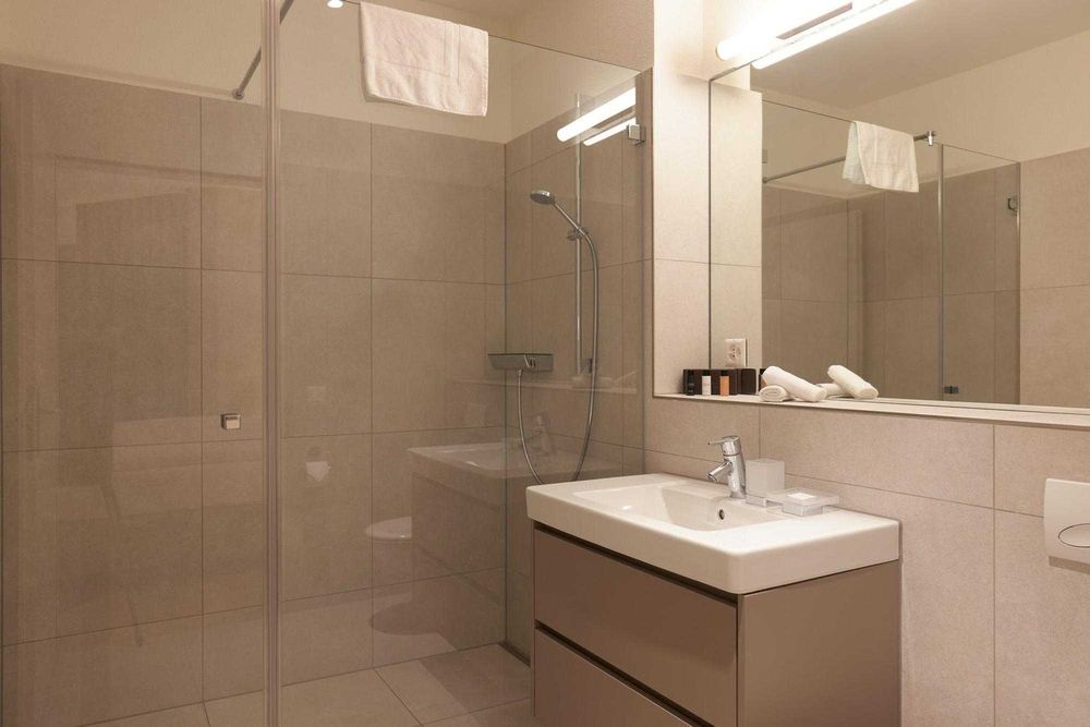 Дава се под наем Едностаен апартамент в София, Център - 50 кв.м за 357 € - Снимка #2