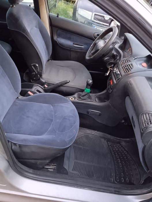 Peugeot 206 1.4 diesel 2500 lei