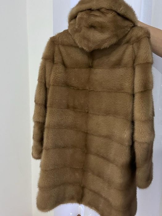 Продам норковую шубу