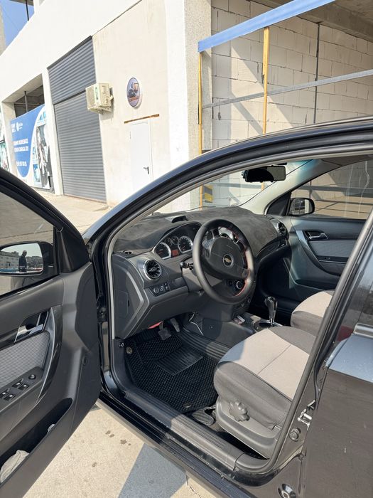 Qora nexia 3 avtomat evro