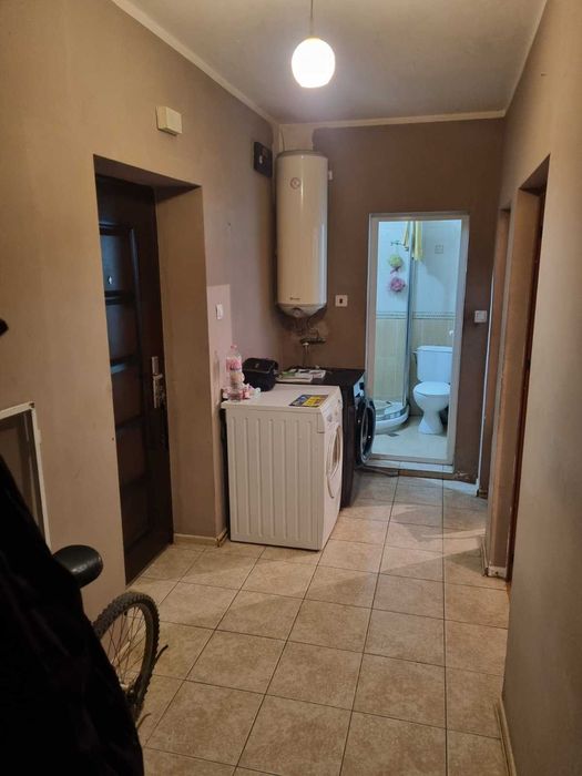Продава се Двустаен апартамент в Ямбол, Аврен - 53 кв.м за 1492 €/кв.м - Снимка #2