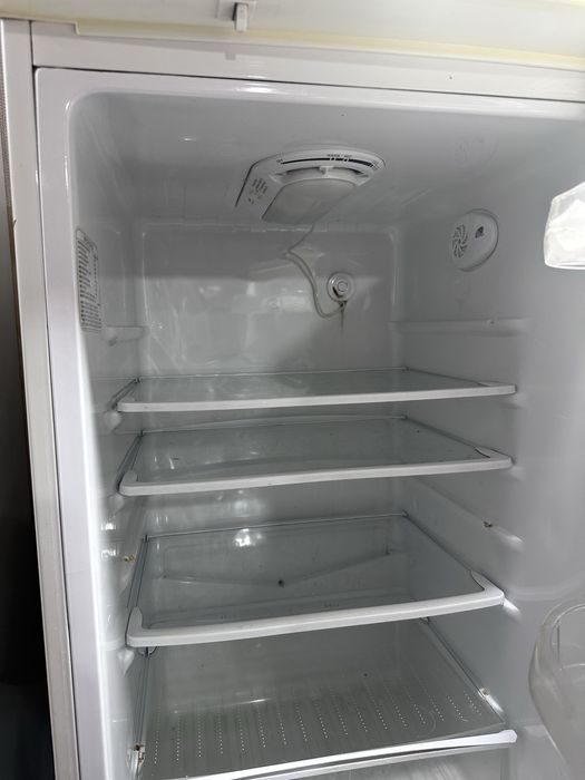 Продам холодильник Samsung