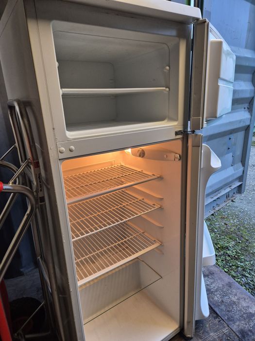 Хладилник Privileg, внесен от Германия