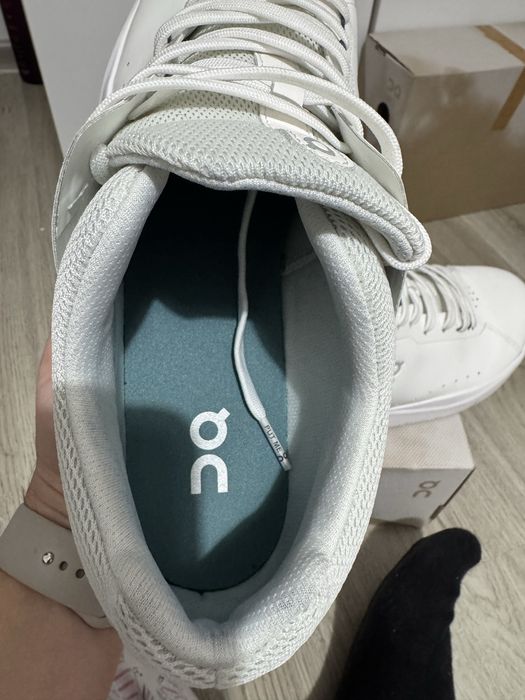 Маратонки ON running The Roger