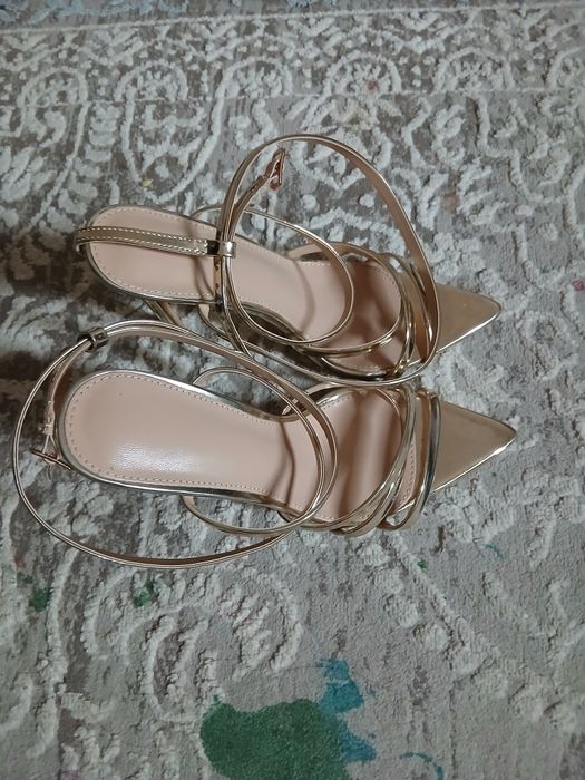 Туфли для девушек и женщин