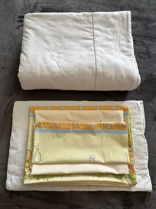 Lenjerie de pat pătuț bebe:paturica,pernă,husa de pilotă,față de pernă