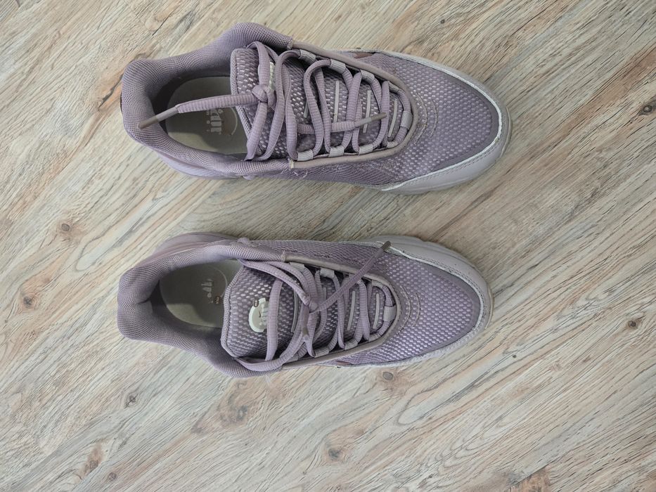 Дамски маратонки Nike air mx