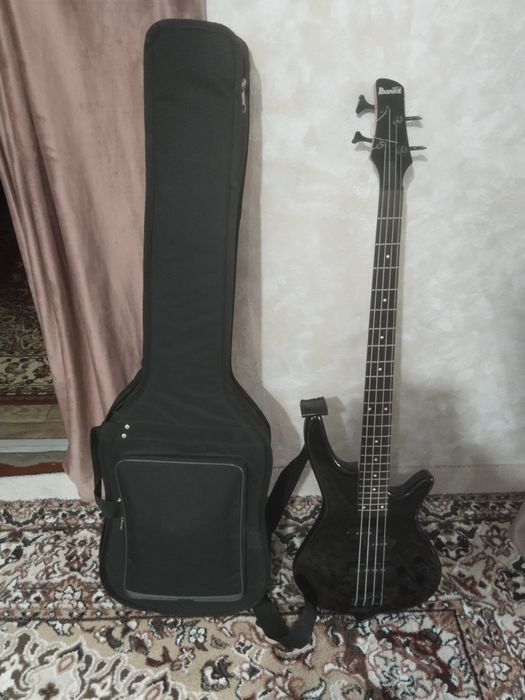 Gitara ibanez yaxshi holatda