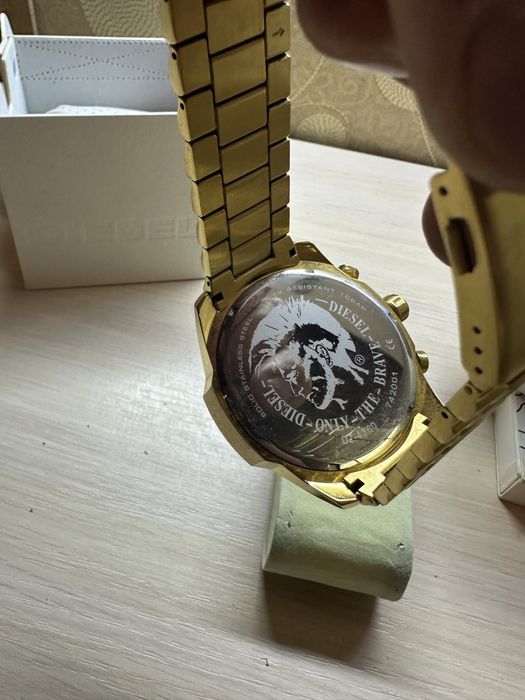 Часы мужские diesel DZ4360