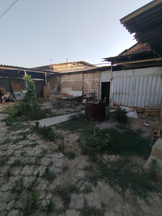 Продаю участок угловой на  улица Иззат