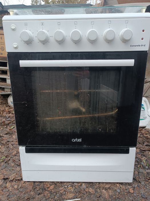 Продам плиту Artel comarella 01-e