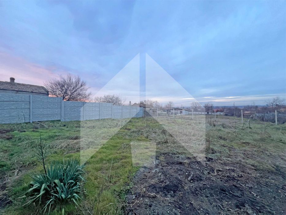 Продава дворно място, парцел 457 кв.м. за строеж на къща в гр. Плиска.