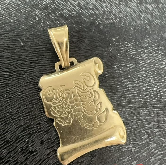 Висулка Скорпион