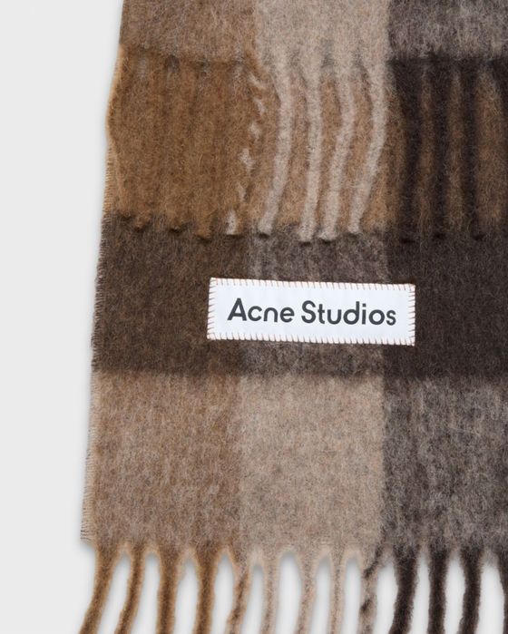 Acne Studios Scarf / шал