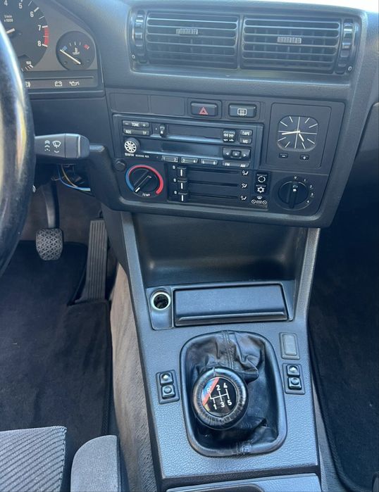 BMW e30 320 is M Power