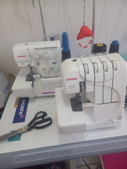 Срочно продам швейные машинки janome
