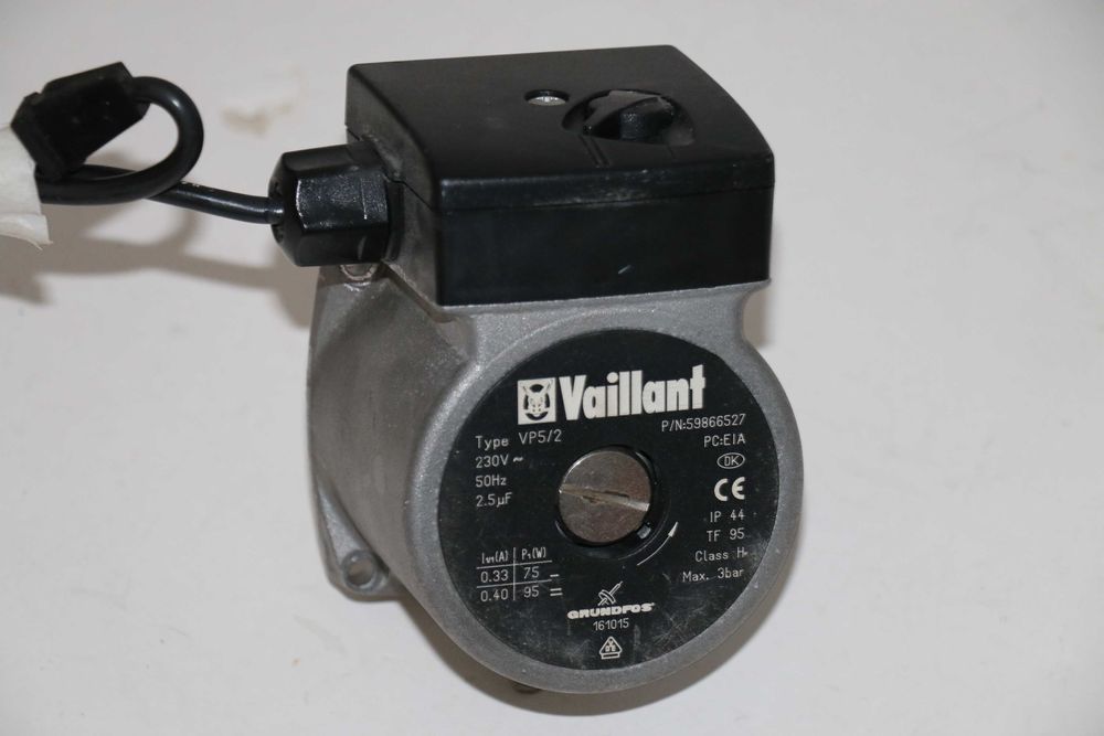 Pompa recirculare Grundfos VP5/2 centrala termica Vaillant