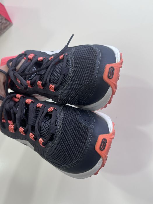 Кроссовки Decathlon