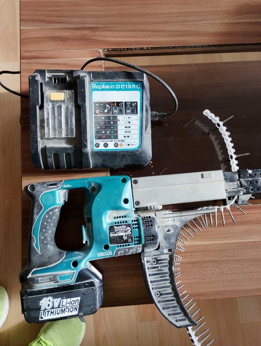 Makita  DFR550 за гипскартон