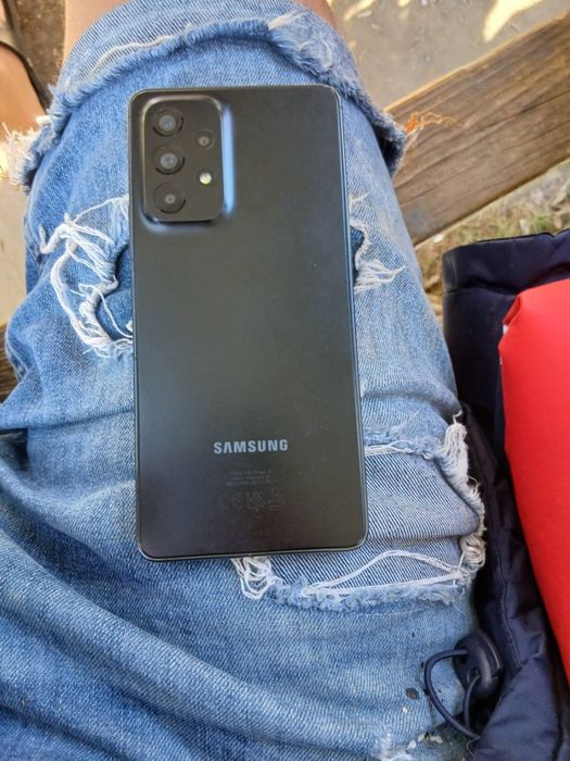 Vând sau schimb Samsung a53
