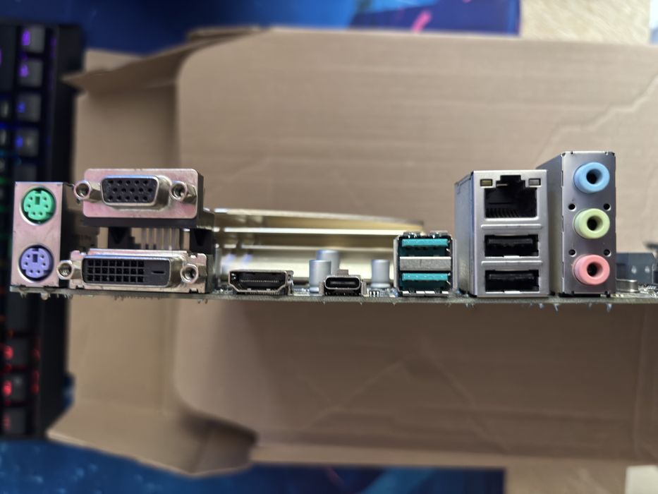 Vand kit placa de baza+procesor