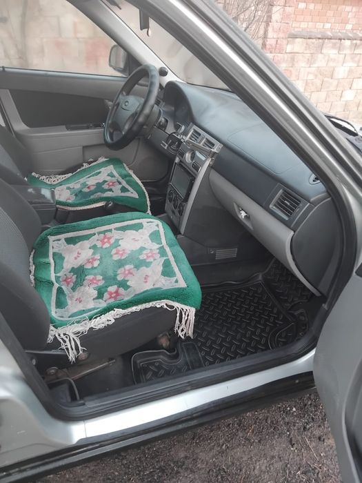 Продам приора универсал