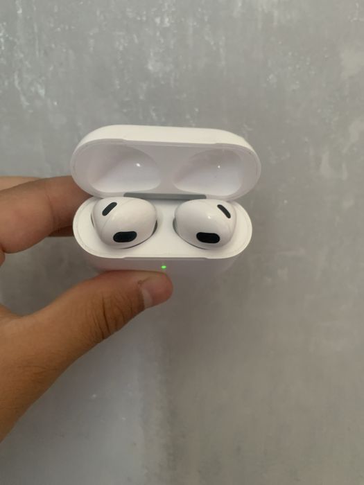 Продам AirPods 3  Оригинал