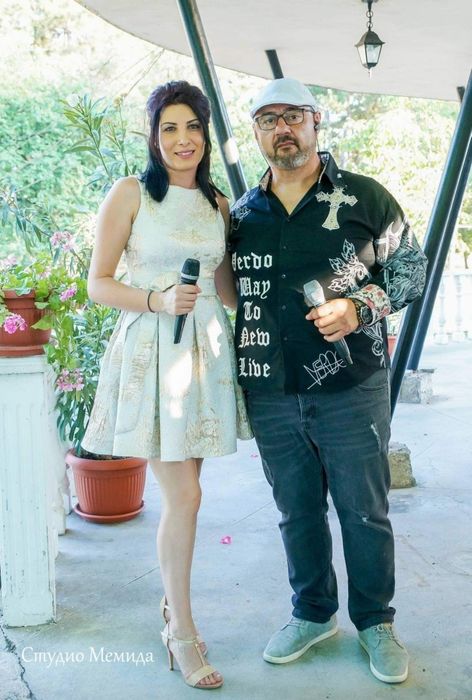 Dj + певец Музика за Вашият празник. Разполагам с опция певица