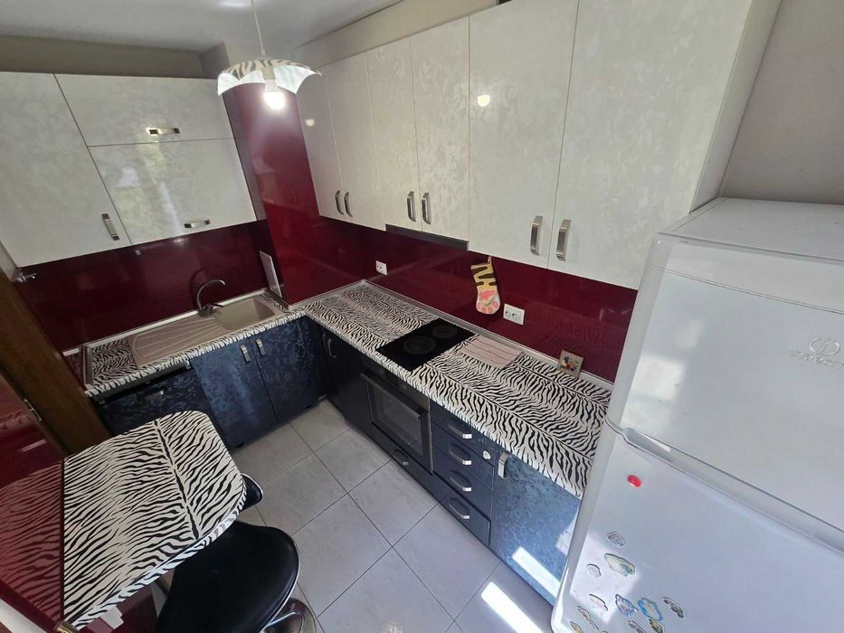 Тристаен апартамент под наем в кв. Възражане