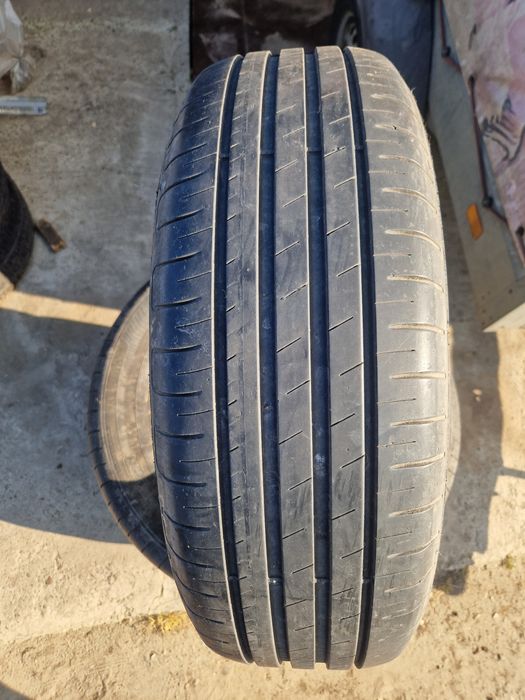 205 60 16 vara Goodyear 2022
