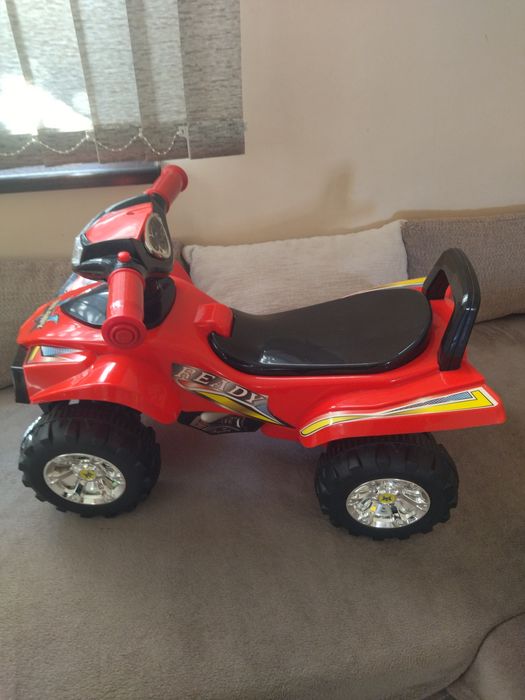 Количка за бутане с крачета