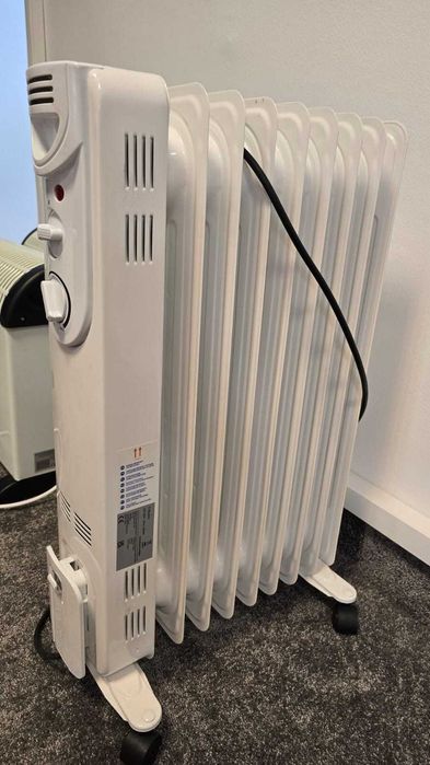 Radiator/Incalzitor/Calorifer electric pe ulei sau pe rezistenta cu temporizator